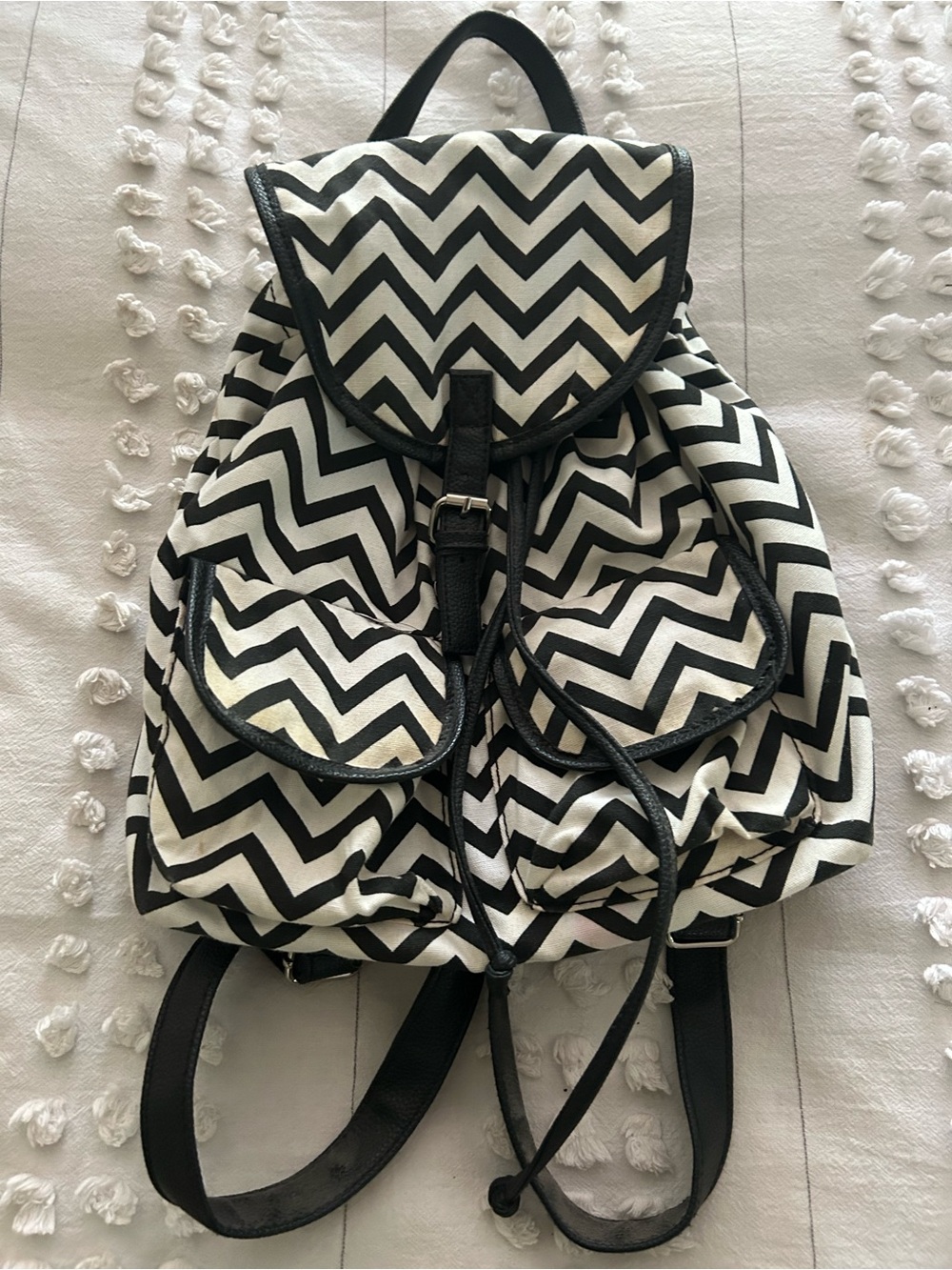 Stylish Black & White Chevron Canvas Backpack